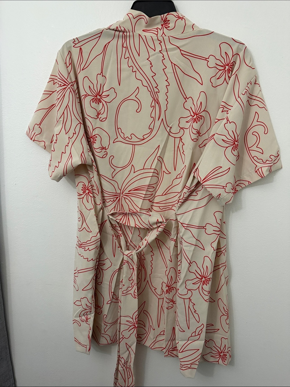 Cream Robe with Red Floral Line Print - Picture 4 of 4